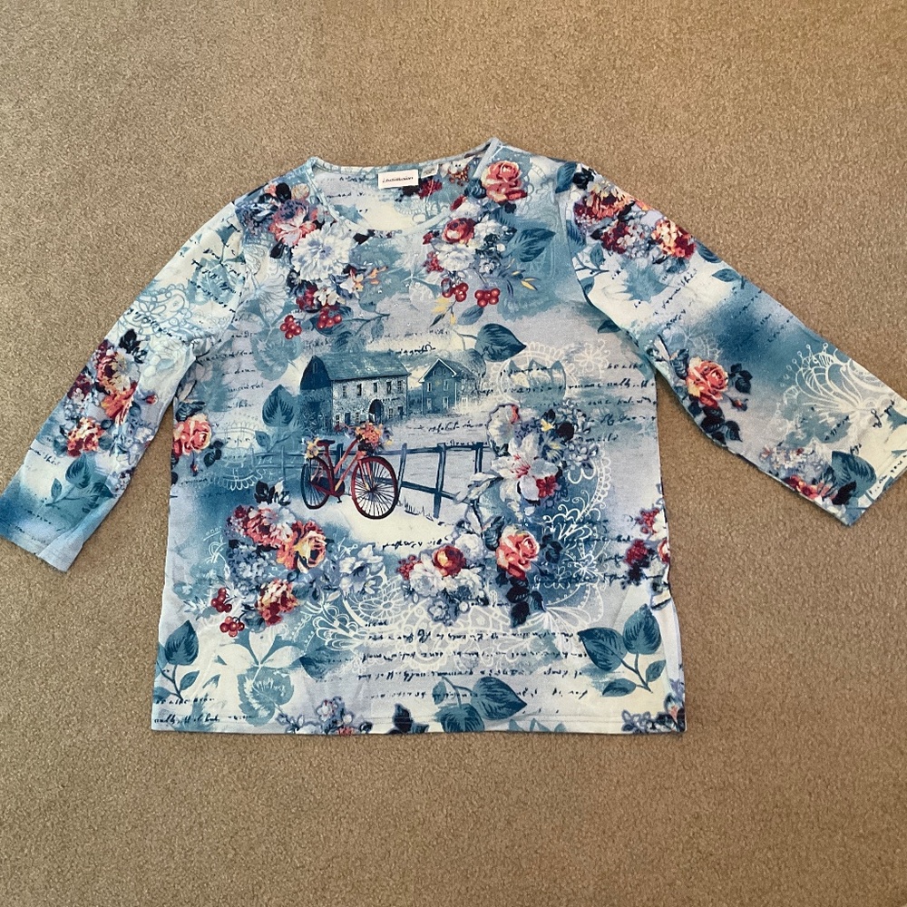size XL, bust up to 44" inches, beautiful cottage core shirt, new condition - Picture 6 of 10